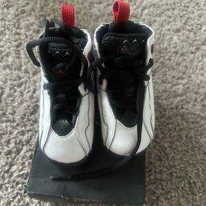 Jordan Toddler's True Flight White/Varsity Red-Black.